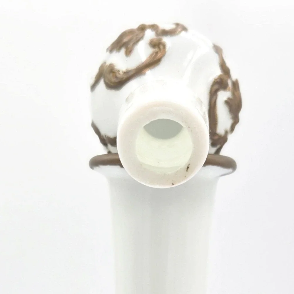 Elegant Vintage White Porcelain Asian-Style‎ Vase